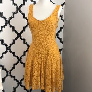 Yellow Lace Dress with lining Excellent Condition